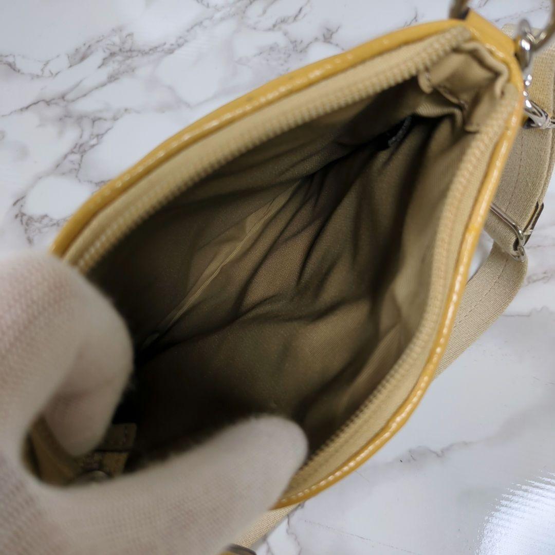 コーチ　パッチワーク　ショルダー バッグ　サコッシュ　クロスボディ　マルチカラー