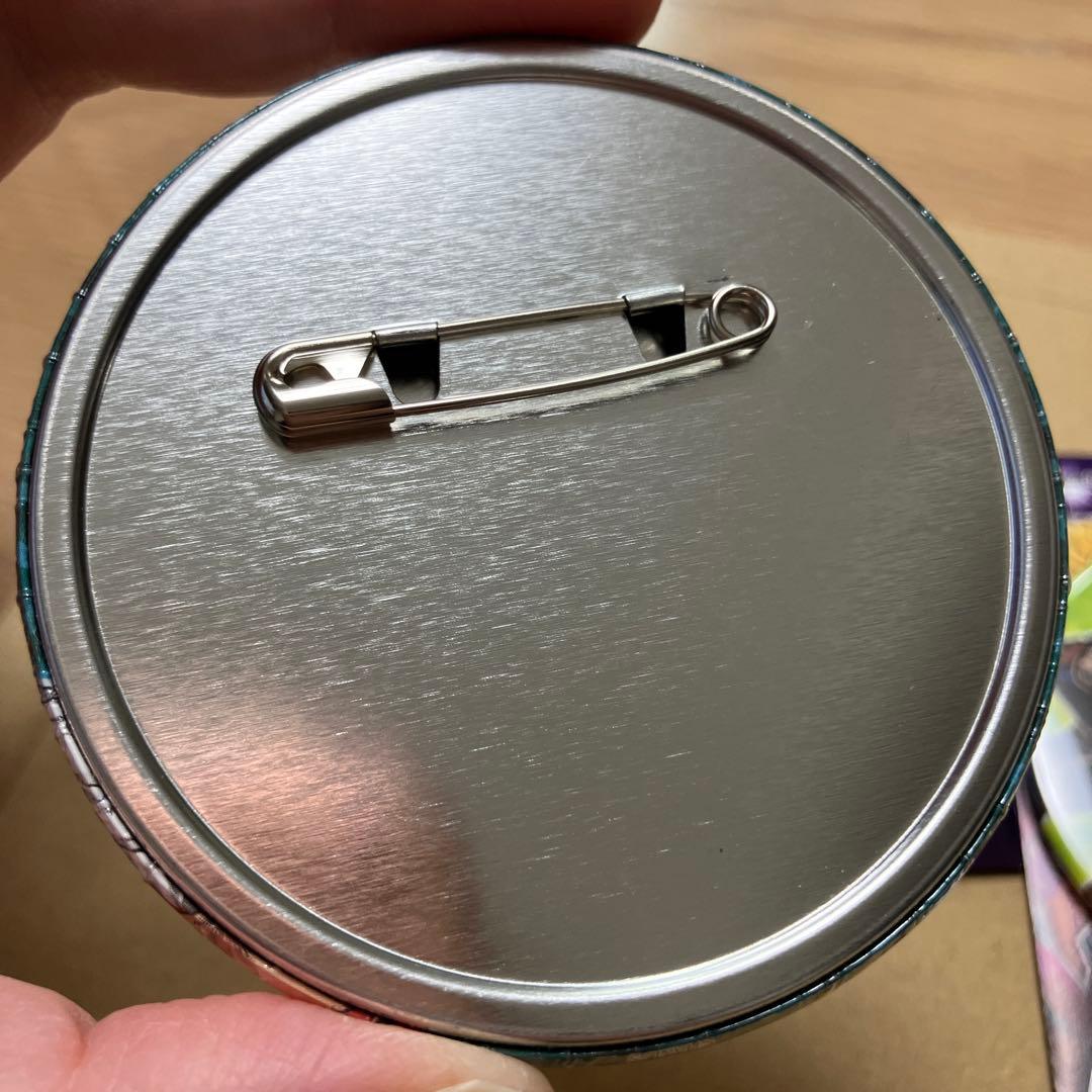 【あおあか】ジョジョ展　缶バッチ　ジョニィ＋全員集合