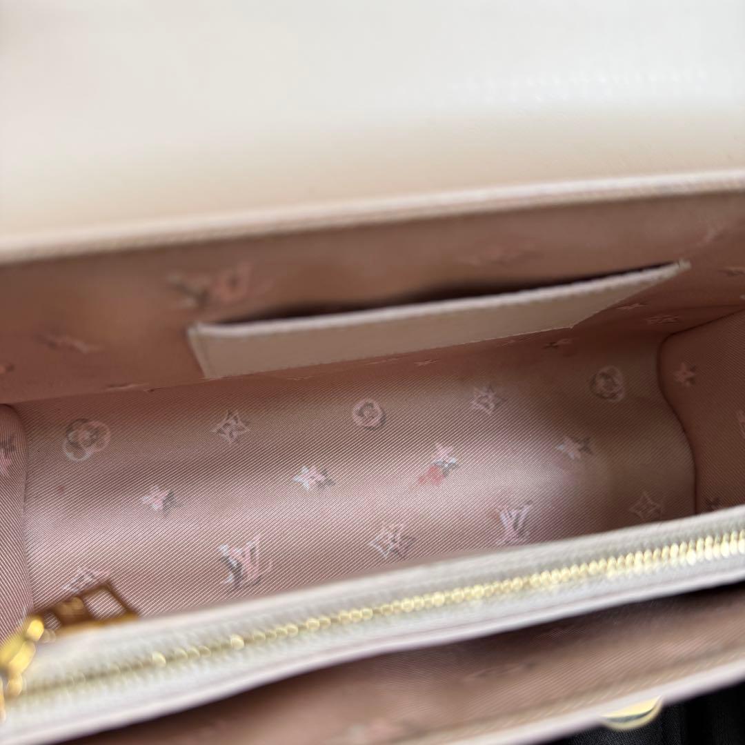 ルイヴィトン ツイスト MM エピ ショルダーバッグ ピンクベージュ 2WAY