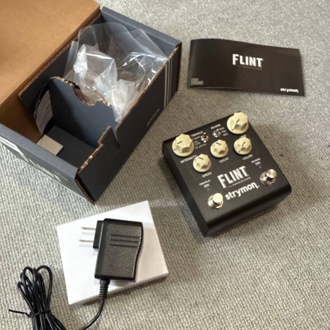 【美品】Strymon FLINT V2 Tremolo & Reverb
