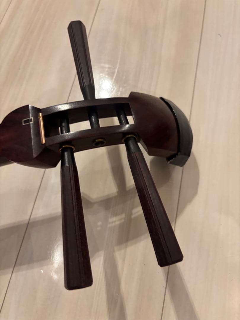 三味線　紅木 中棹 東さわり・ 地唄・撥・ 駒 ・袋他 ケース付