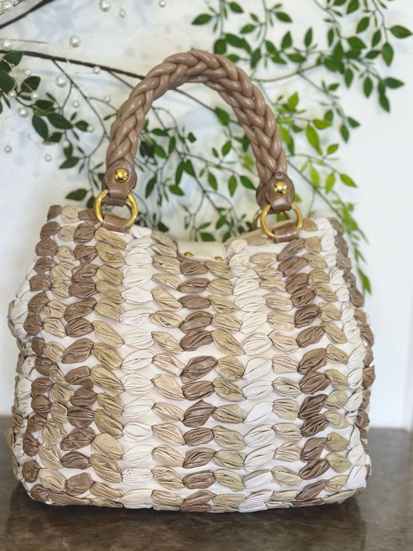 miumiu マトラッセ 2way バッグ カゴバッグ 本革ショルダーバッグ