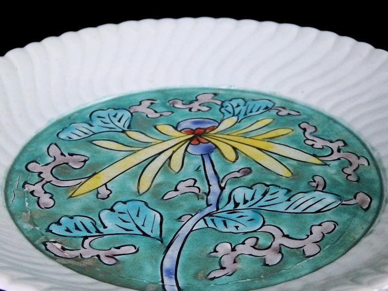 古伊万里 色絵 花に唐草の図 6寸半皿 江戸期 C058AS-CSz - メルカリ
