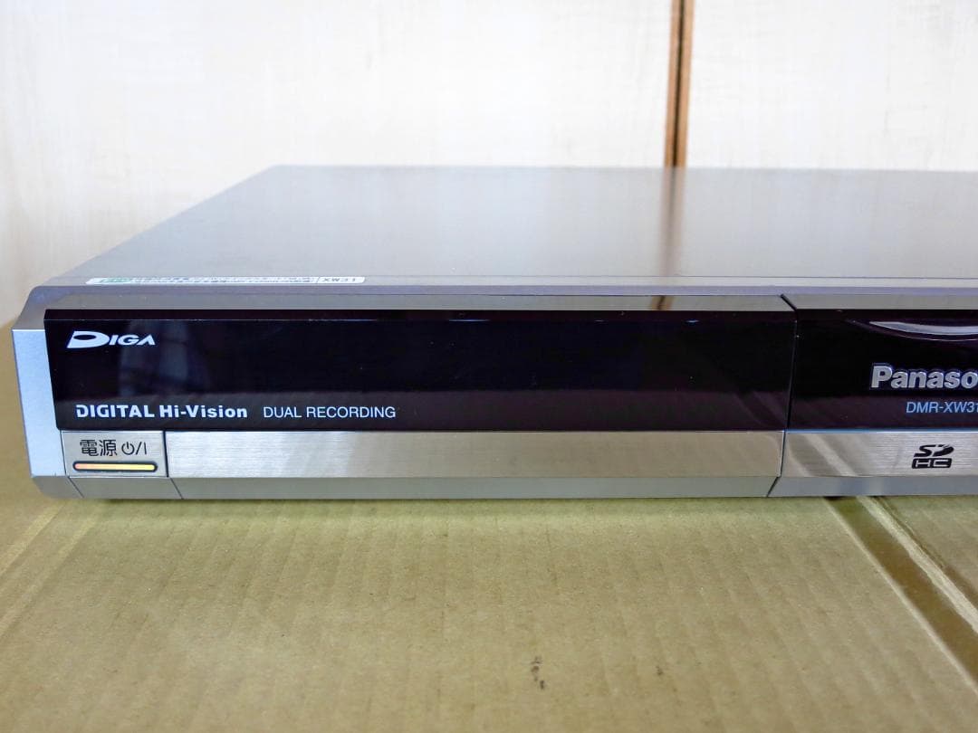 Panasonic HDD内蔵W録画DVDレコーダー DMR-XW31
