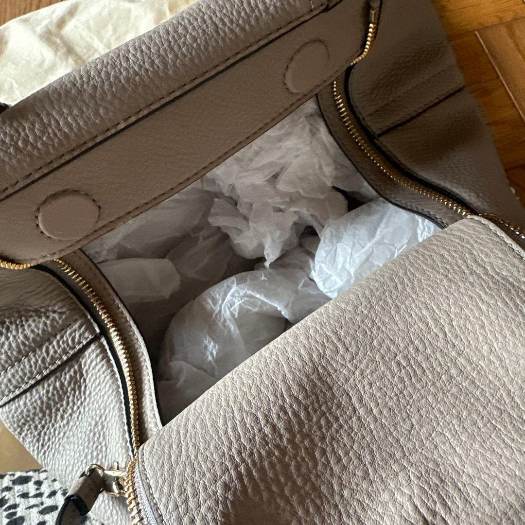 (タグ切新品未使用)ToryBurch トリーバーチ ハーフムーンスモール OS