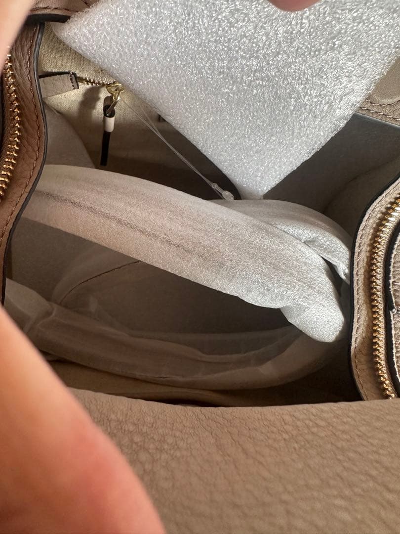 (タグ切新品未使用)ToryBurch トリーバーチ ハーフムーンスモール OS