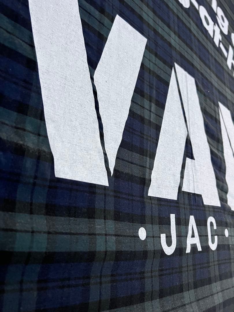 VAN大型タペストリーサイズ一畳大くらい。ブラックウォッチ柄新品未使用品に近い