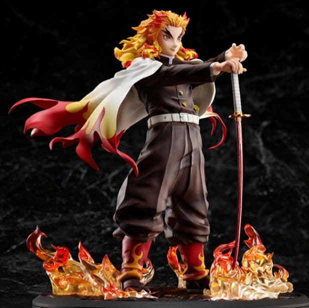 ぽよ 劇場版 鬼滅の刃 無限列車編 煉獄杏寿郎 1/8スケールフィギュア