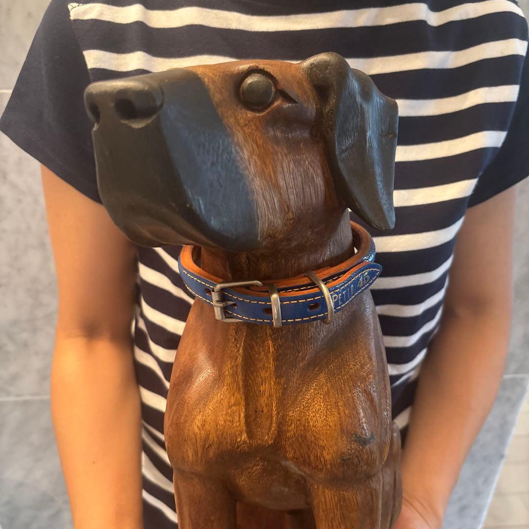 ヴィンテージ 可愛らしい瞳と威厳のある姿が素敵な一刀彫の犬の特大