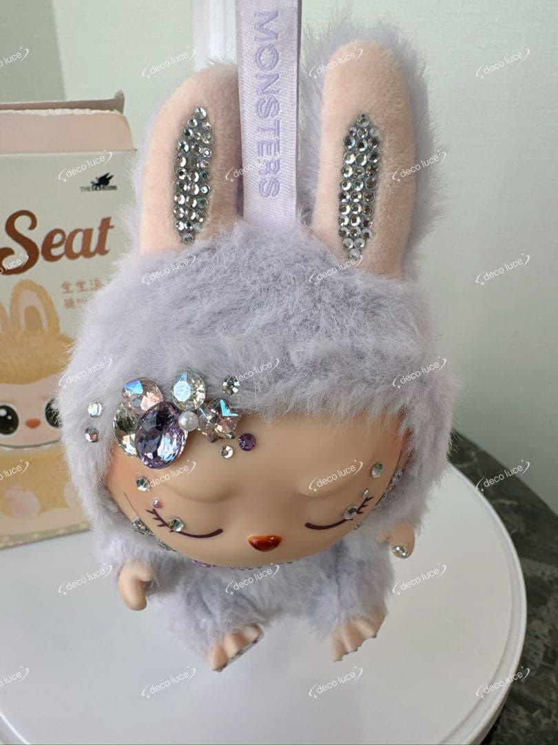 スワロフスキー ラブブ デコレーション シート Have a Seat ZIZI