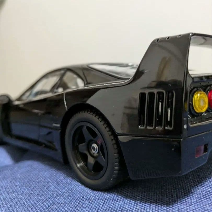 kyosho Ferrari F40 ミニカー 1/18 ライトウェイト