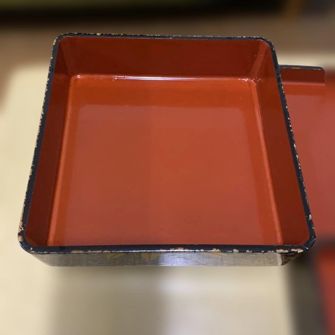 津軽塗　伊勢海老柄漆器二段重箱　レア物