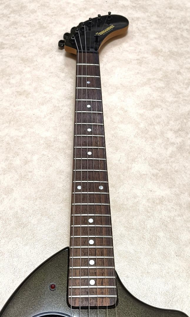 【超美品】ZO-3 芸達者 MB アンプ内蔵ミニギター 専用ソフトケース付