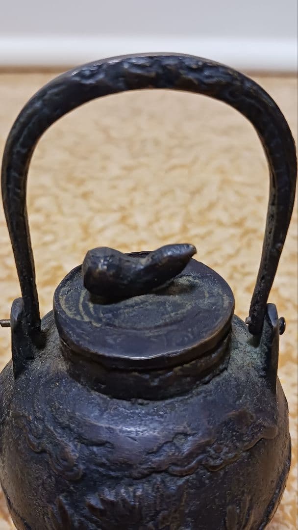 時代物　銅製　鉄瓶形　翼龍図　摘み瓢箪　三足　水滴　江戸期　鉄瓶