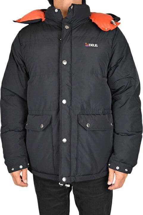 デウス・エクス・マキナ　SUMMIT PUFFER ジャケット 美品