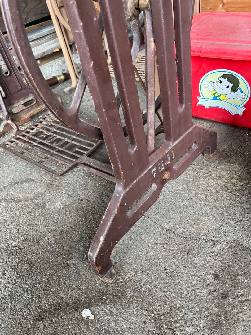 ミシン脚、アイアンテーブル脚、工業用ミシン脚、幅広ミシン脚、フジミシン脚