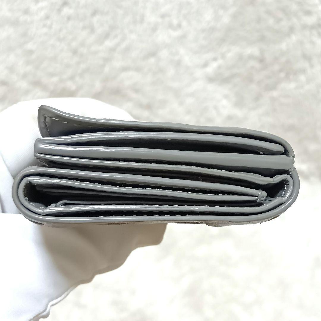 ボッテガヴェネタ　三つ折り財布　レザー　グレー　コンパクトウォレット