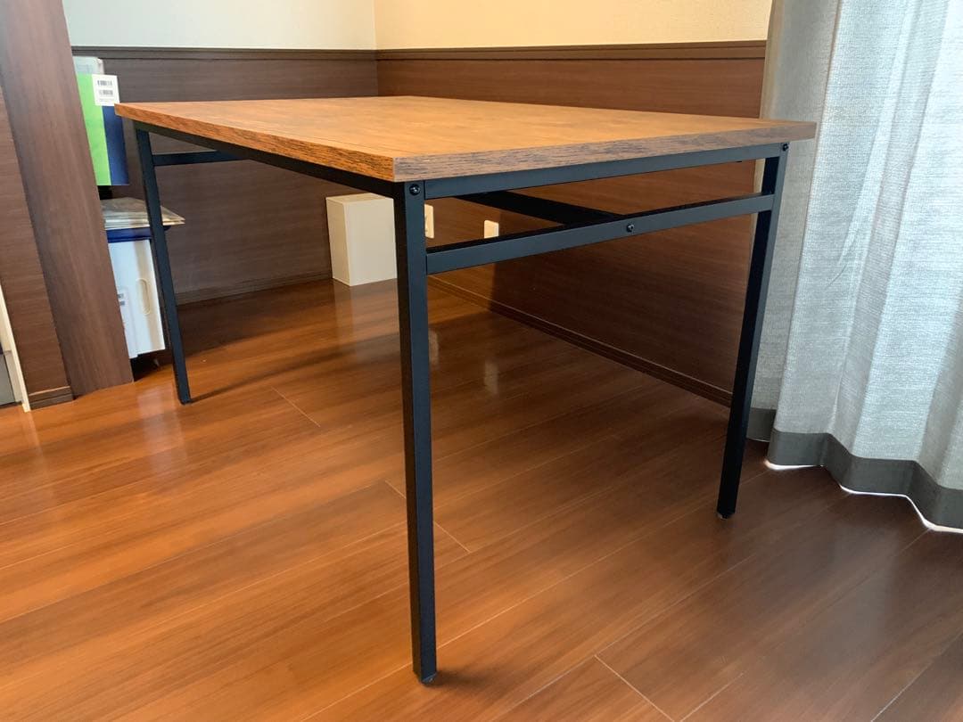 【相場より安いです！木目調、アンティーク風】ダイニングテーブル