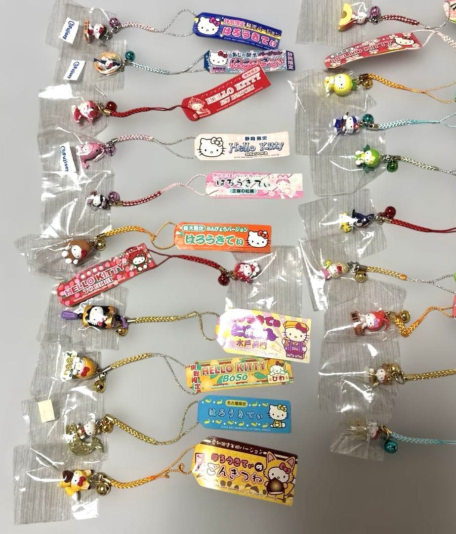 ハローキティ　値付け　ストラップ31個セット