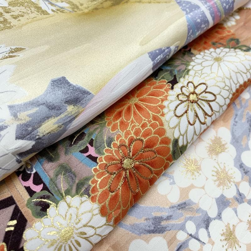 509z26☆ゆめかわ！振袖 古典柄 金駒刺繍 金彩 四季の花☆美品成人式