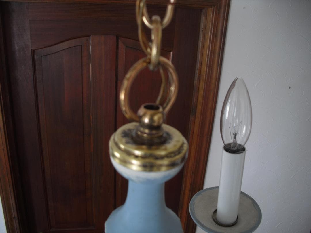 イギリスアンティーク 陶器 真鍮 3灯 シャンデリア