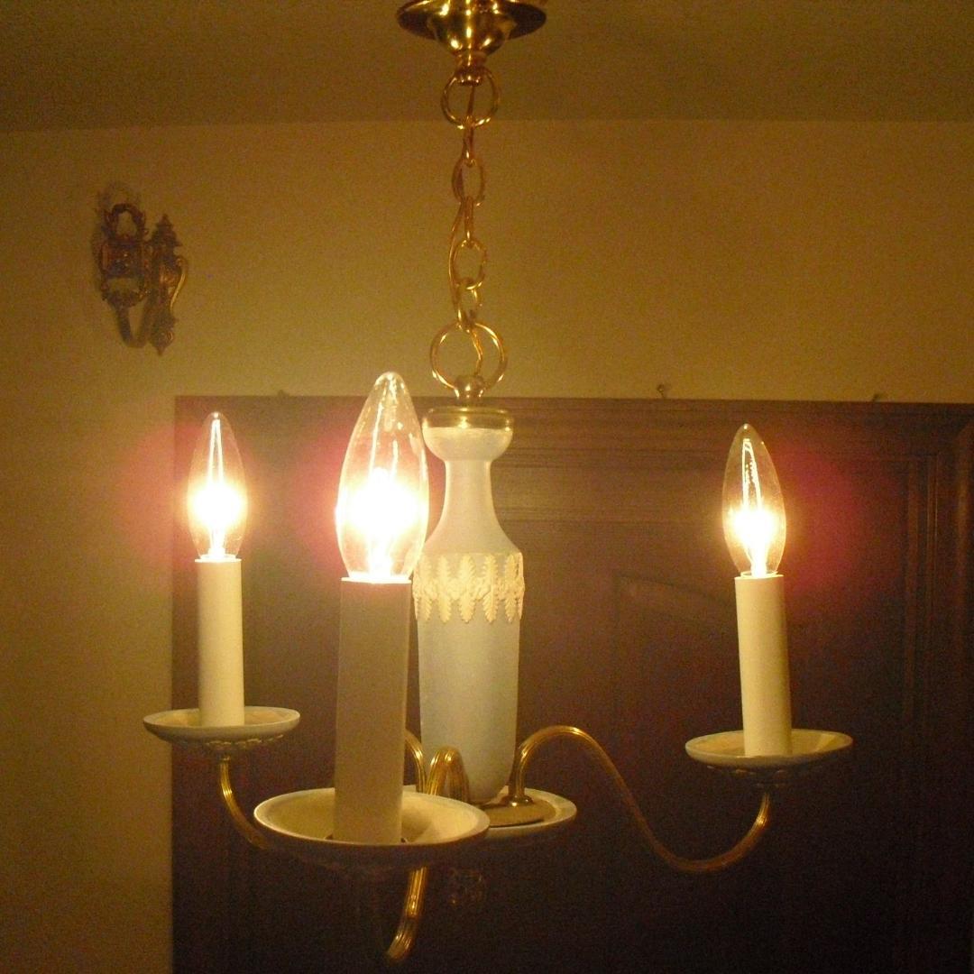 イギリスアンティーク 陶器 真鍮 3灯 シャンデリア