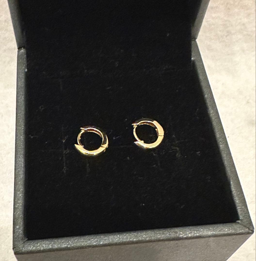 Carat K18中折れ式フープピアス(8mmラウンド)