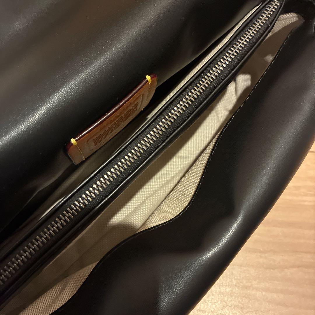 タビー ショルダー バッグ 26・キルティング 5.0 ブラック　CP150