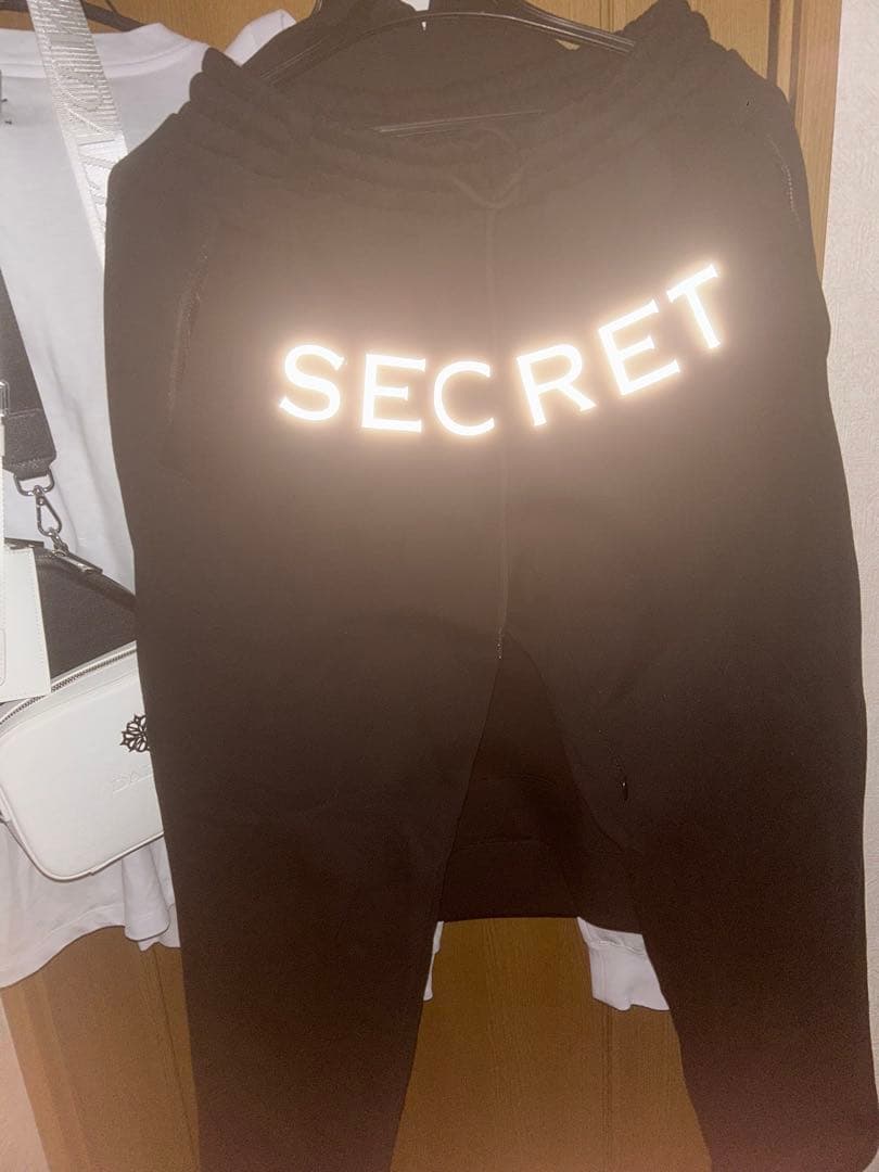 SECRET ロゴ ブラック セットアップ