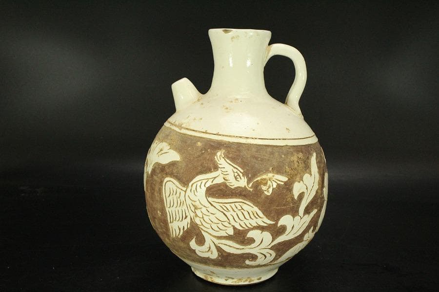 中国美術 磁州窯 十世紀後半 白磁掻落鳳紋水注 瓶 高23cm (LC248)