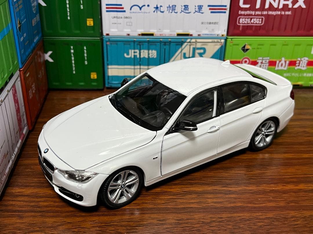 WELLY 1/24 ポルシェ 911 1/24 BMW 335i