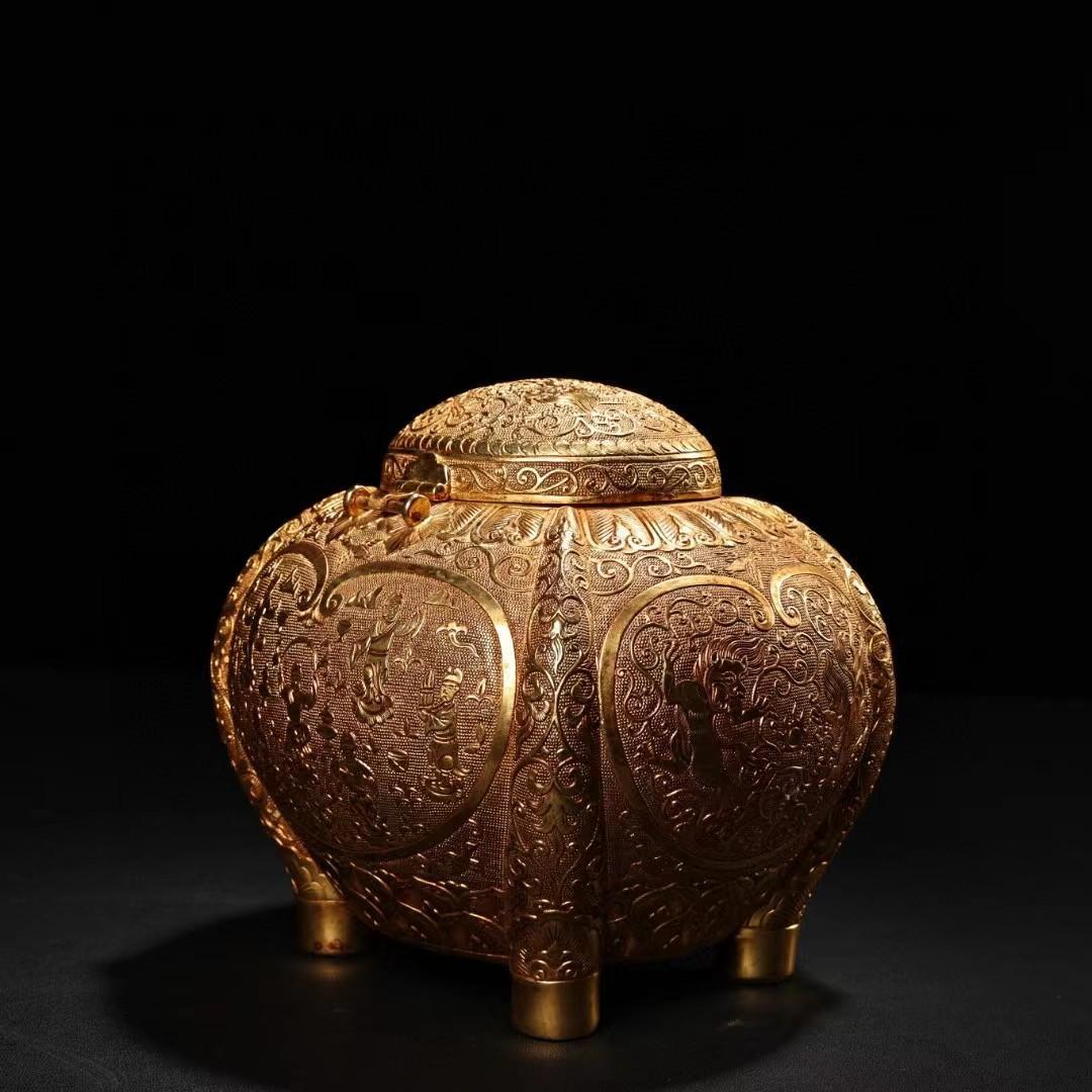 中国古美術・旧蔵銅胎鎏金缶・純銅細密彫・純手作り・高浮彫・茶道具・文房具・木箱付