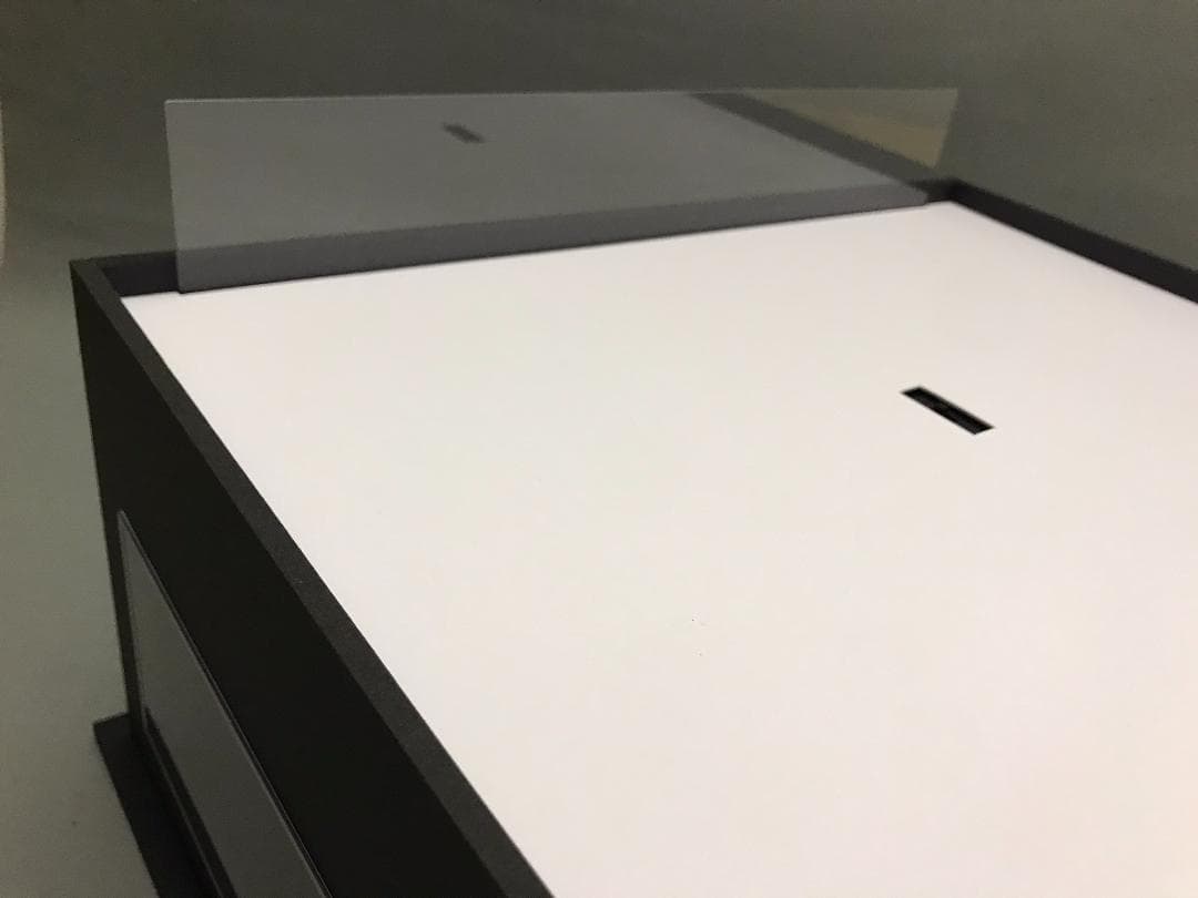 ミニカー用ジオラマ：1/18(1/24)ショールームタイプガレージ／週末SALE