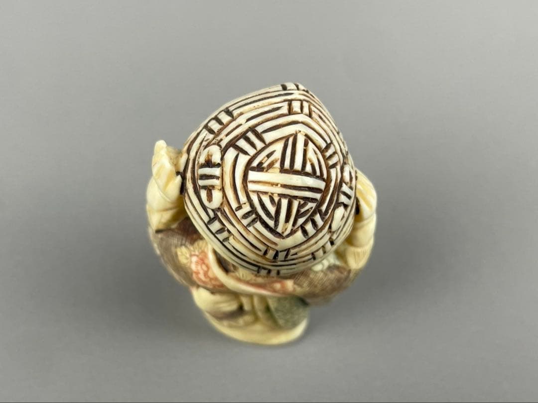 時代根付 極上細密彫り白材 マンモス牙製 作家物 在銘 柳月