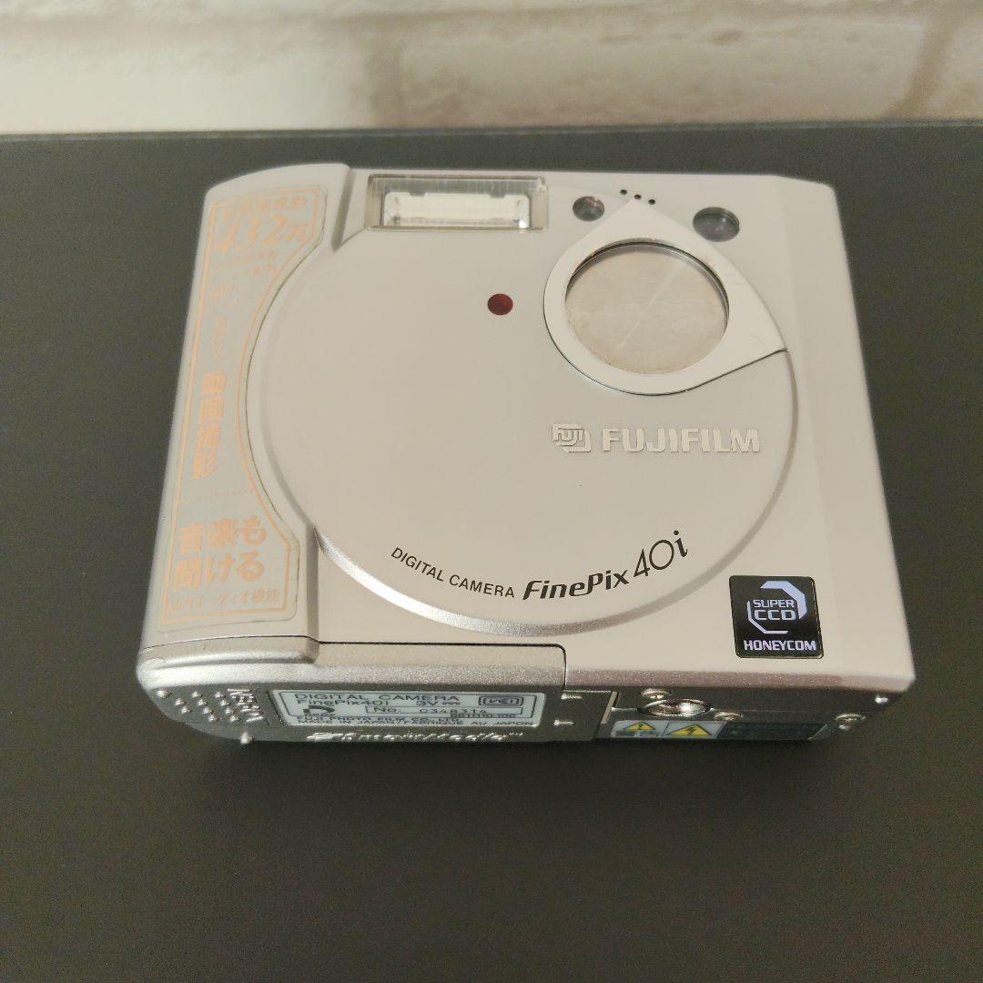 FUJIFILM FinePix 40i デジタルカメラ 箱付き、通電確認済み