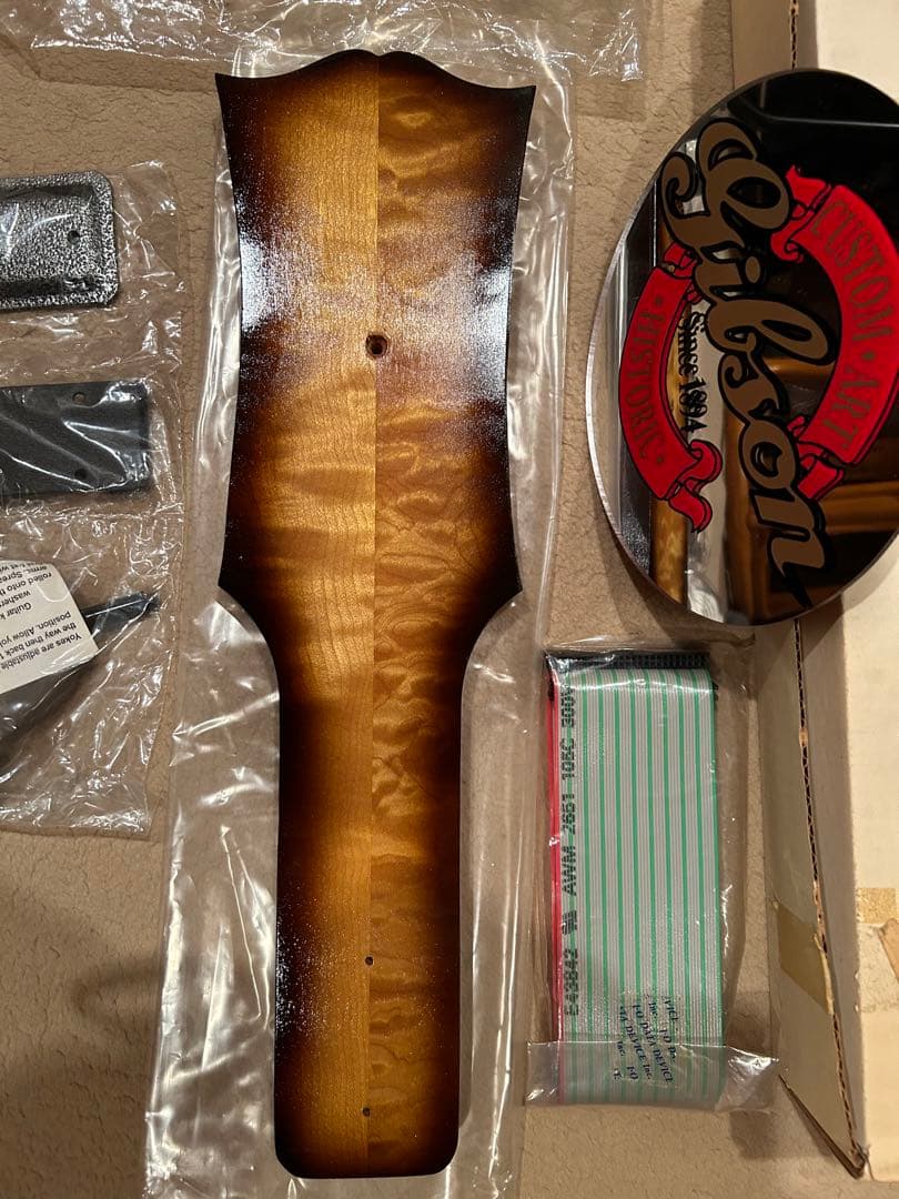 最終値下げ レア 非売品 Gibsonロゴ入りギターハンガ