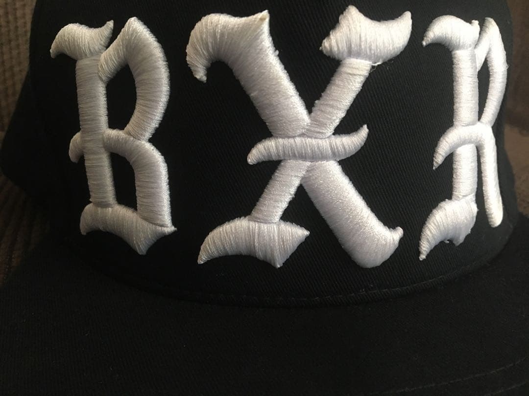 美品 BORN X RAISED BXR 刺繍 スナップバック USA製 Cap - メルカリ