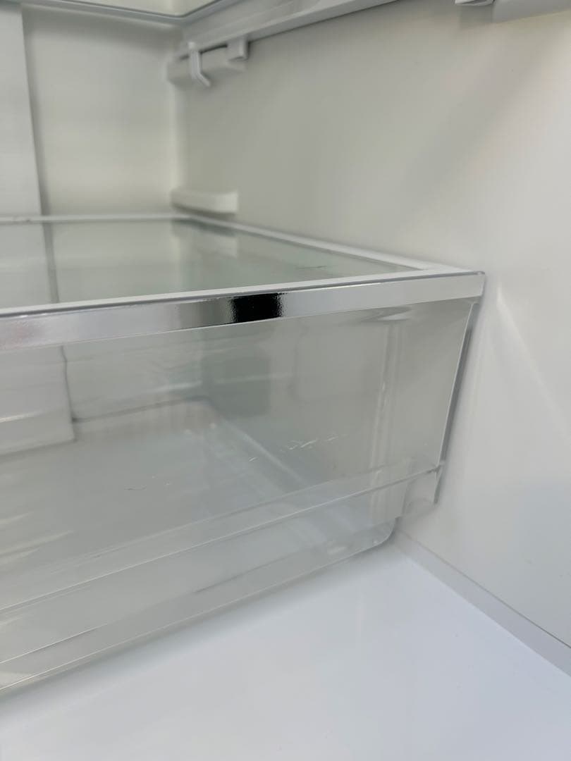 Hisense 3ドア冷蔵庫　HR-G2801BR