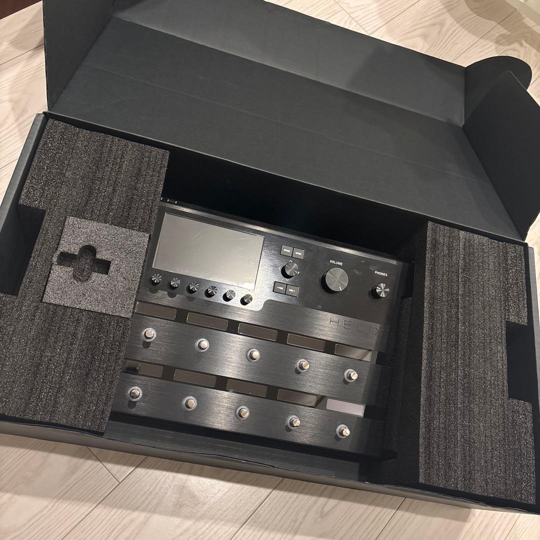 LINE 6 HELIX floor 専用キャリーケース付 +α