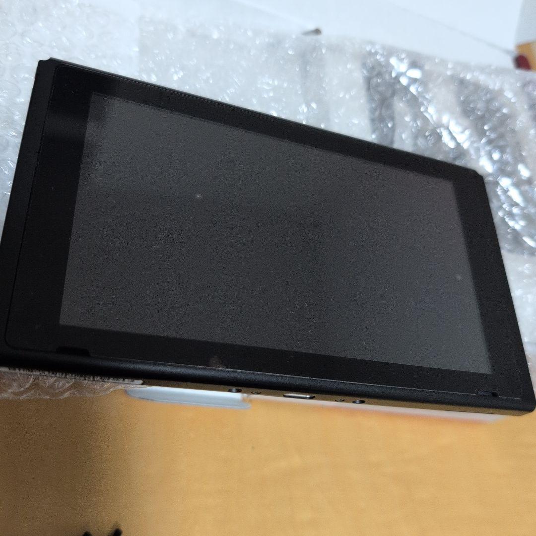 Nintendo Switch ＋携帯用ケース