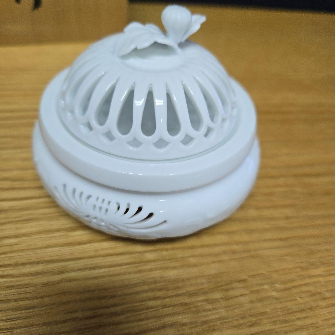 有田焼 杉原一壷 白磁 香炉 透かし 三つ足 香道具 共箱付き