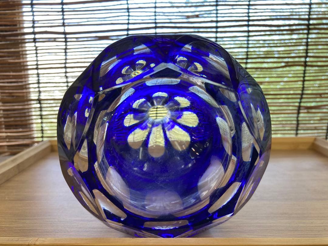美品】江戸切子風 カットガラス デキャンタ／ブルー×クリア 八角形栓付き