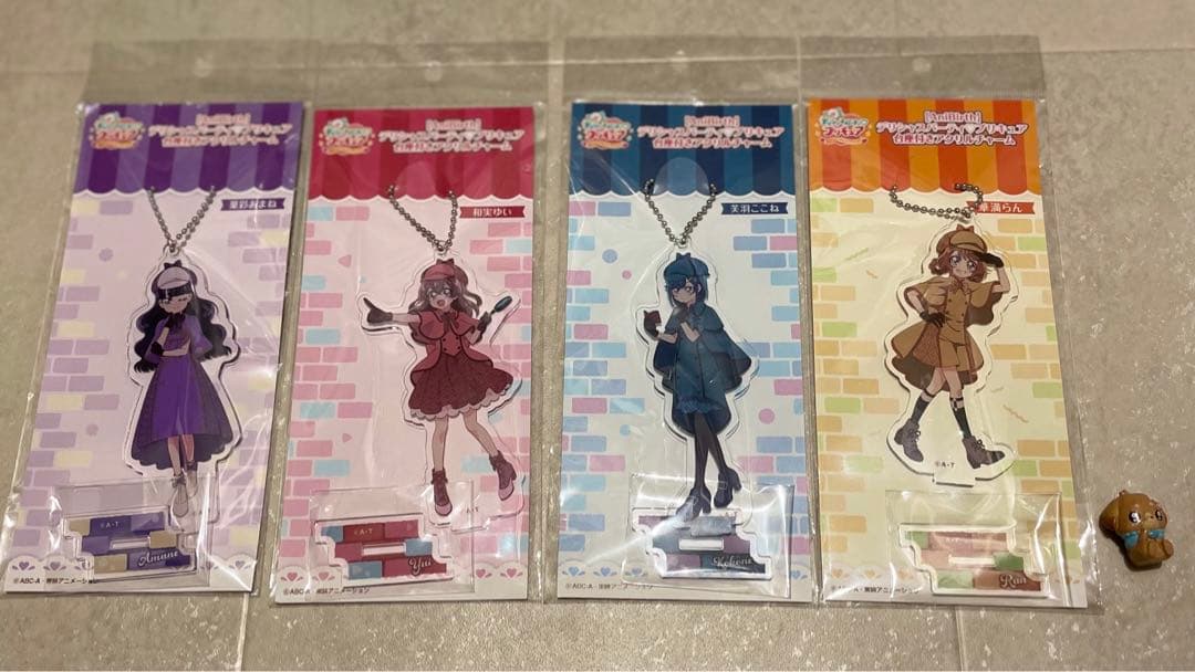 AniBirthデリシャスパーティ♡プリキュア台座付きアクリルチャーム4種