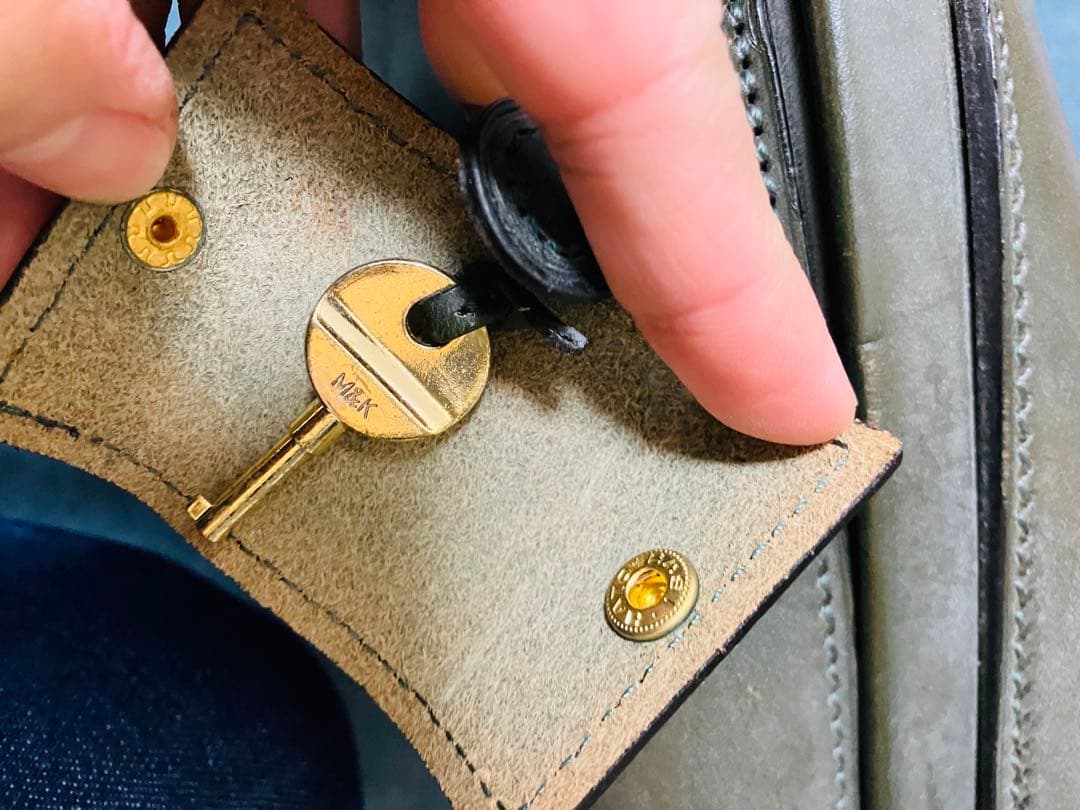 【極美品】万双 ダレスバッグ ビジネスバッグ 二つマチ ダークグリーン 深緑