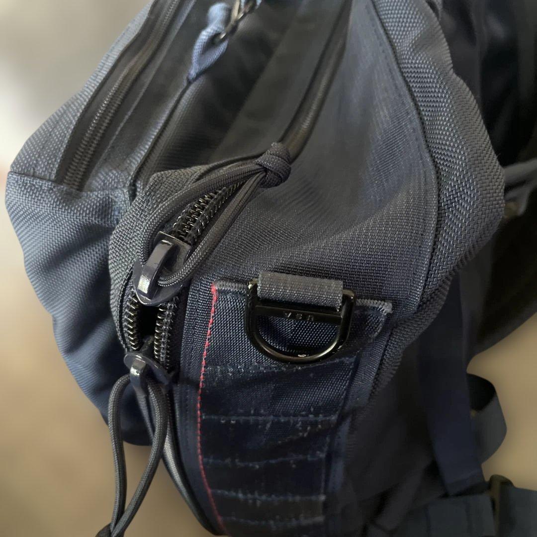 ぐ*う様 BRIEFING✖️BEAMS ビジネスバッグ　ネイビー　ビームス　ブ