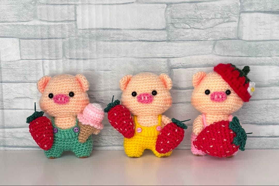 DYI花のブローチ あみぐるみ ぶたさん ① クリスマス 【ゆっこ様専用