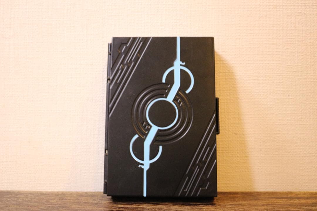 仮面ライダーオーズ　メダルピンバッジ（ケース付き）