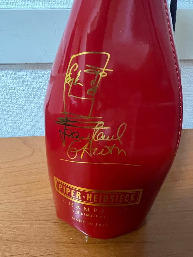 レア】限定販売品 パイパーエドシック×ゴルチエ 保冷コルセットカバー