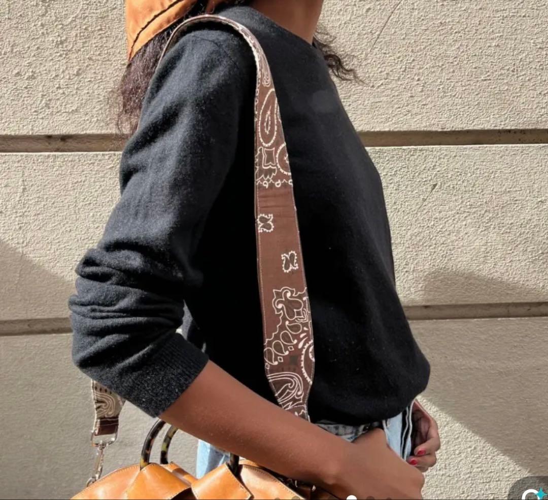 CALL IT BY YOUR NAME バンダナ柄ショルダーストラップ