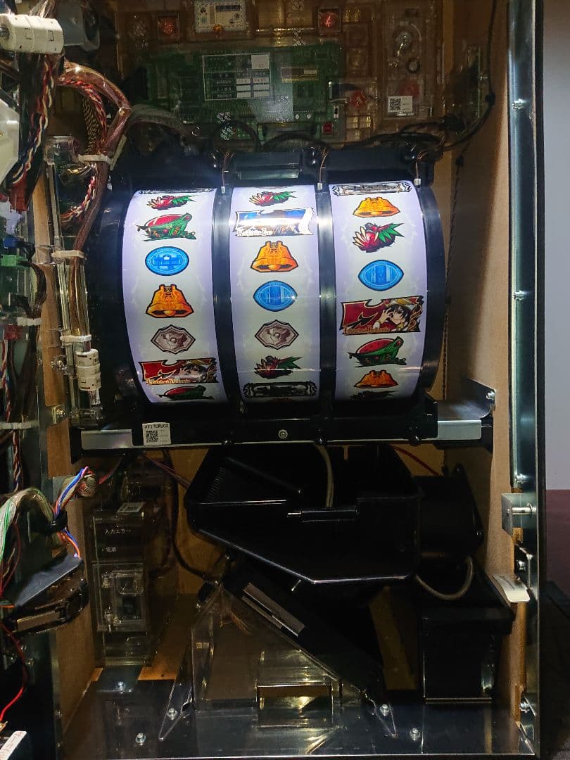 コードギアスR2 コイン不要機付き 美品 自宅配送